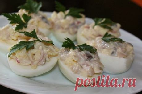 Фаршированные яйца - 15 вкусных рецептов с фото и пошаговым описанием