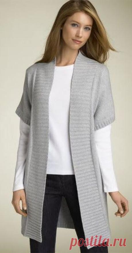 açık gri önü lastikli uzun bayan örgü yelek modeli