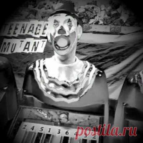 The Moral Eclipse - Teenage Mutant (2025) [Single] Artist: The Moral Eclipse Album: Teenage Mutant Year: 2025 Country: New Zealand Style: Post-Punk, New Wave, Darkwave