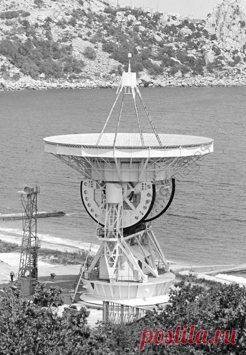 AKG763486.jpg (505×728)
