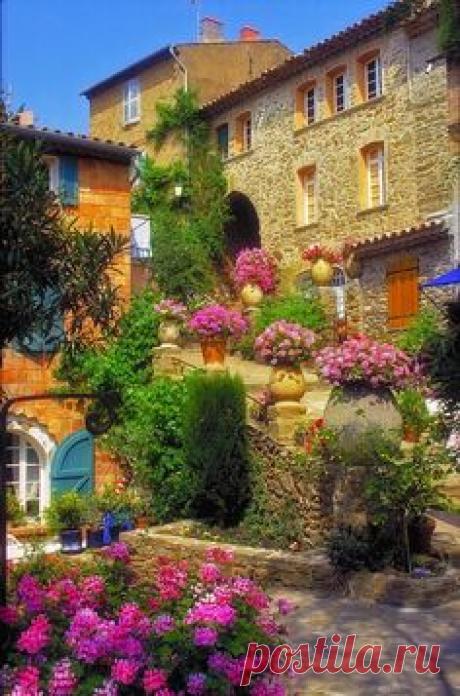 Bormes les Mimosas, France