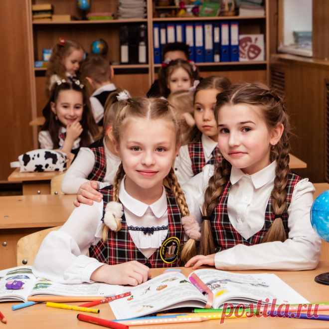 💌 Выпускные альбомы, где каждая фотография олицетворяет вашего ребенка
🤩 Персональный подход 📸 Профессиональный фотограф 💖 Доступные цены
🌍 Работаем по Санкт-Петербургу и Ленинградской обл. 📞 +7(921)580-40-01