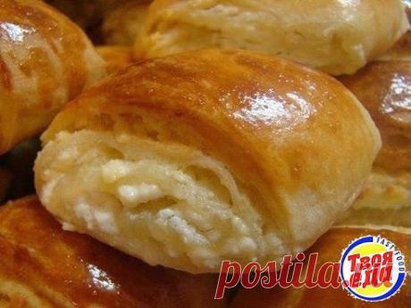 Просто чудесные творожные булочки, это настоящее творожное чудо! Попробуйте! Рецепт на нашем сайте:
https://a.vk.com/away.php?to=https://tvoya-eda.ru/chudesnye-tvorozhnye-bulochki/
Приятного аппетита!
P.S. Хотим представить Вашему вниманию наш новый проект: Уголок хозяйки - https://www.odnoklassniki.ru/ok.ugolok
В нем собраны полезные советы, которые помогут Вам в быту, кулинарные рецепты и просто интересный материал!