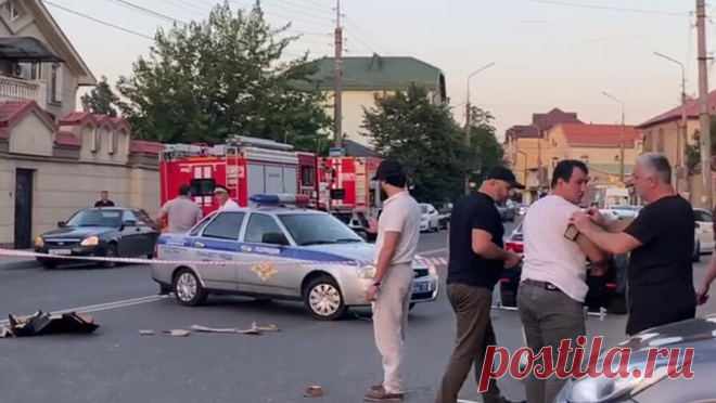 Политолог назвал теракт в Дагестане попыткой стравить представителей разных конфессий. Главной целью, которую преследовали организаторы и кураторы терактов в Дагестане, был удар по межнациональному и межрелигиозному согласию в России, считает политолог Илья Ухов, которого цитирует агентство "ФедералПресс". По ...