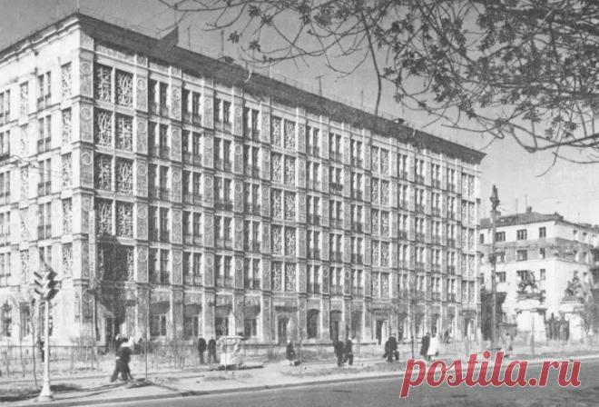 Почему у пятиэтажек 5 этажей / Назад в СССР / Back in USSR