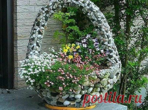 Объёмная корзина из камня для украшения вашего участка