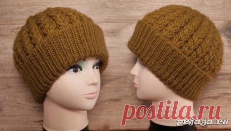 Красивая объёмная шапка спицами узором колос