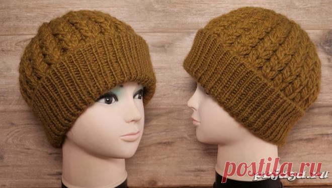Красивая объёмная шапка спицами узором колос