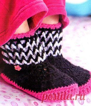 Тапочки-сапожки крючком