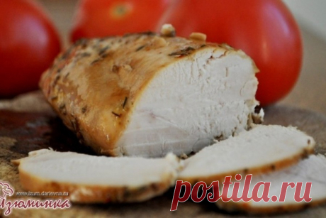 Рецепт приготовления куриной грудки в духовке Рассказав про этот рецепт приготовления куриной грудки, я, наверное, не открою ничего нового - уверена, многие делают так, как делаю я. Скорее, просто хочется напомнить - часто бывает, что хорошие блюда забываются. Этот вариант порадует вас не только простотой и быстротой приготовления. Особенная "изюминка" - в чудесной корочке, которая получается благодаря маринаду. Мясо пропитывается соками и ароматами, а сверху остается слад...