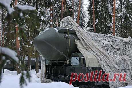 Минобороны России провело учения с ракетными комплексами. Министерство обороны России провело в Ивановской области учения с участием стратегических подвижных грунтовых ракетных комплексов (ПГРК) «Ярс». Ракетчики также отработали вывод ПГРК на полевые позиции и марши протяженностью до 100 километров. В учениях задействовали бойцов Тейковского ракетного соединения.