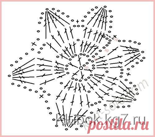 Топ крючком с объемным цветком "Нарцисс"