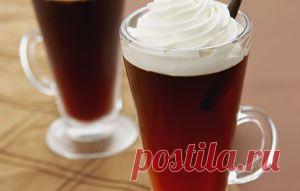 ФАРИСЕЙ -  горячий, Немецкий кофейный напиток !  Очень актуален в холодное время, в период Рождества. 
**Взбить сливки Cream с сахаром. В горячие чашки налить кипящий натур/кофе, темный ром 30мл, добавить сахар 2кубика, размешать. Поверхность осторожно покрыть взбитыми сливками через кондитерский шприц. Сливочную шапку по желанию посыпать какао !