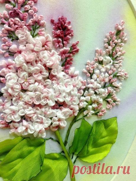 Вышивка лентами позволяет создать работы невероятной красоты