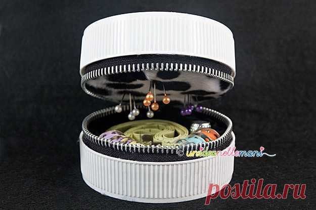 Игольница из двух крышек своими руками