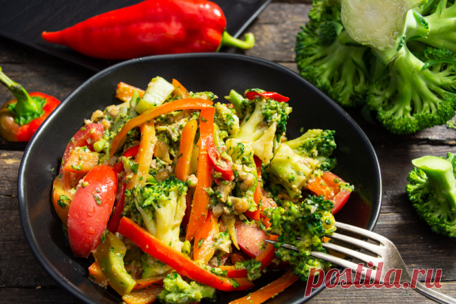 Вкусный и теплый салат с брокколи. Пошаговый рецепт с фото — Ботаничка