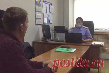 Предполагаемый убийца студенток в Гае взят под стражу. В Оренбургской области суд санкционировал арест Александра Лазарева, подозреваемого в изнасиловании и убийстве трех студенток медколледжа в Гае. Решение принято по ходатайству следствия об избрании меры пресечения в виде заключения под стражу на два месяца. Ранее Лазарев на видео показал, как расправился с девушками.