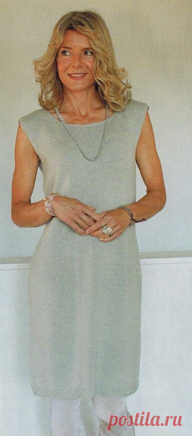 Серое платье спицами | Все-Вязание Серое вязаное платье спицами. Все гениальное просто. Еще одно подтверждение этому - классическое платье серебристого оттенка. Добавьте к нему аксессуары -и праздничный образ готов!
