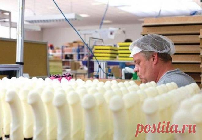 Большие Омоновцам на дубинки,а малые на свистки Гатшникам.