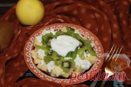 Салат с киви можно есть после шести, чтобы похудеть! ПП рецепт Салат с киви можно есть после шести, чтобы похудеть. Нарядное блюдо из фруктов и творога с йогуртом понравится всем ценителям диет и ограничений.