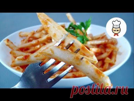 РЕДЬКА - ОБАЛДЕТЬКА😀😀😀 - YouTube
Так как рецепт этот уходит корнями в мою молодость, то вдаваться сильно в подробности не буду. Просто приготовьте и попробуйте. Поверьте, найдете для себя совсем новый вкус редьки. 

Ингредиенты:
• Редька – 1 шт. (250-300 г)
• Масло подсолнечное – 1 ст. л.
• Томатная паста – 1 ч. л.
• Соль – 0,5 ч. л.