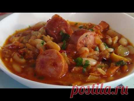 Рагу из фасоли и колбасок (Stew of beans and sausages)