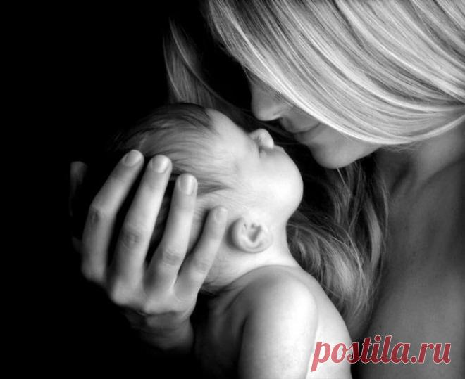 ЧТО ТЕРЯЕТ ЖЕНЩИНА, КОГДА СТАНОВИТСЯ МАТЕРЬЮ