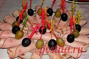 РУЛЕТИКИ ИЗ ВЕТЧИНЫ |