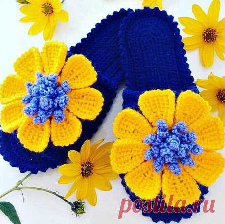 Тапочки-шлепанцы крючком. Подборка идей для вязания.
#хозяйке