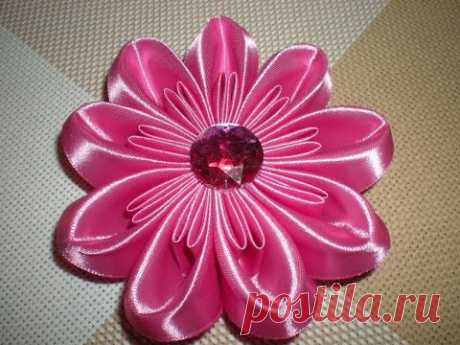Яркий, объемный цветок в стиле Канзаши. Мастер- класс. / /Ribbon Flower / DIY Kanzashi