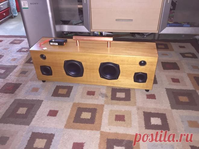 Портативная Bluetooth-колонка 150Вт В этой статье мастер-самодельщик поделится с нами своим опытом изготовления портативной колонки. Колонка имеет деревянный корпус и цифровой усилитель со встроенным блютус-модулем. Инструменты и материалы:-Диффузор Dayton Audio ND105-8 4 