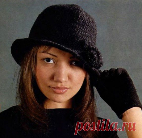 Шляпка с цветком