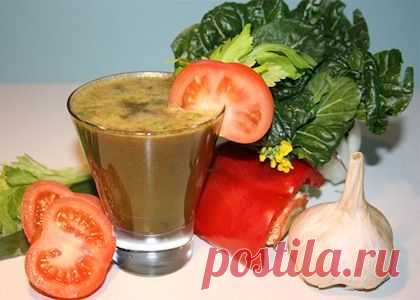 Drink Your Dinner Tonight | Reboot With Joe
Ингредиенты:

     1-2 зубчика чеснока
     2 помидора
     1 красный перец (Capsicum) - болгарский
     1 небольшая горстка ребенка китайская капуста (или обычная)
     2 стебля сельдерея
     2 лука-шалота (лук)