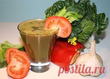 Drink Your Dinner Tonight | Reboot With Joe
Ингредиенты:

     1-2 зубчика чеснока
     2 помидора
     1 красный перец (Capsicum) - болгарский
     1 небольшая горстка ребенка китайская капуста (или обычная)
     2 стебля сельдерея
     2 лука-шалота (лук)