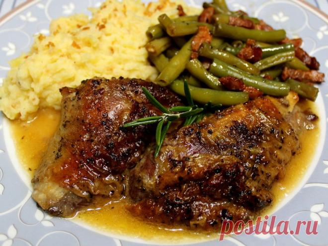 Putenkeule à la Martin - mit Rosmarin. Über 26 Bewertungen und für mega befunden. Mit ► Portionsrechner ► Kochbuch ► Video-Tipps!