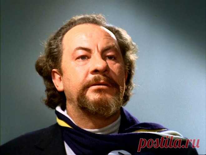 Лео МакКерн