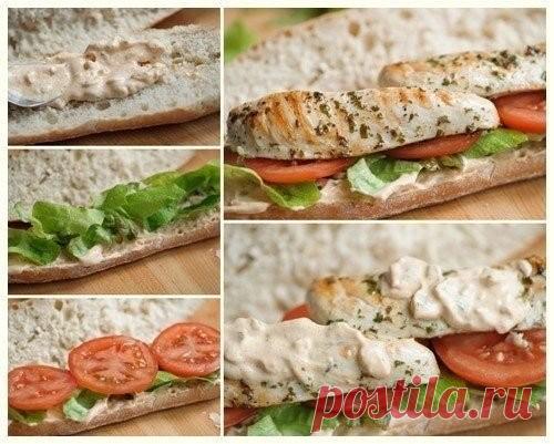 ​Сэндвич с курицей и соусом тысяча островов
