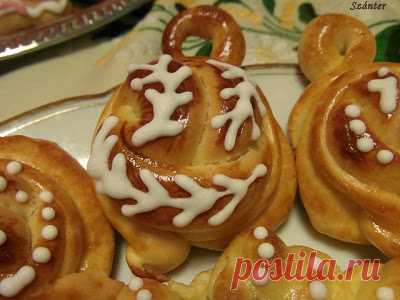 http://szanter.blogspot.hu/2016/12/karacsonyi-kalacs-ajanlo.html