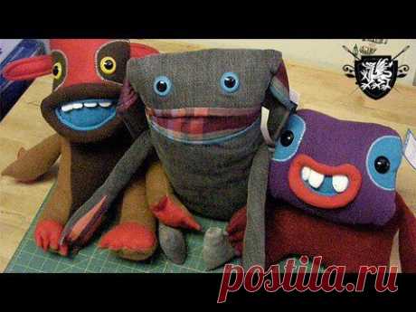 DIY Stuffed Animals, X-mas in July : Threadbanger Projects - YouTube