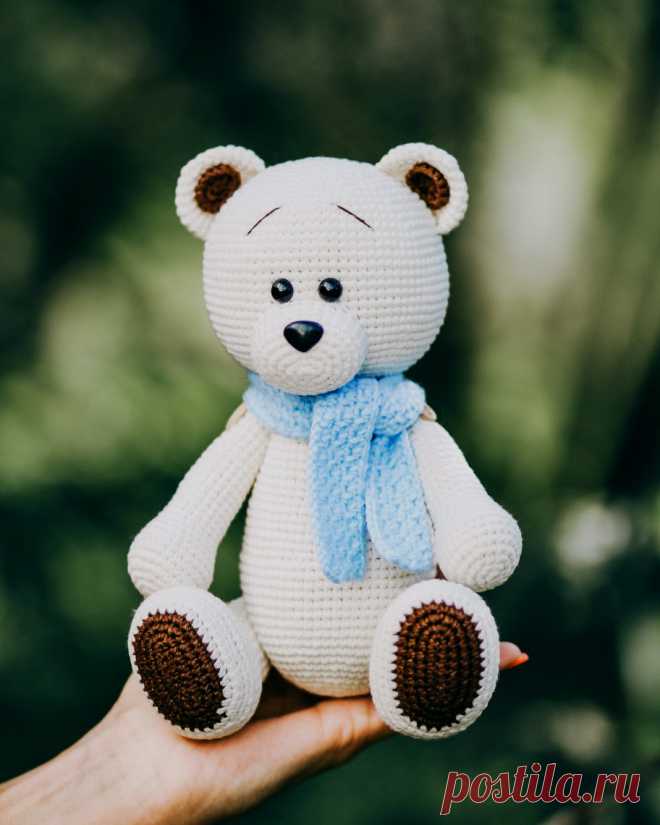 PDF Белый медвежонок крючком. FREE crochet pattern; Аmigurumi doll patterns. Амигуруми схемы и описания на русском. Вязаные игрушки и поделки своими руками #amimore - Медведь, медвежонок, мишка, teddy bear, oso, suportar, ours, bär, ayı, niedźwiedź, medvěd, bära. Amigurumi doll pattern free; amigurumi patterns; amigurumi crochet; amigurumi crochet patterns; amigurumi patterns free; amigurumi today.