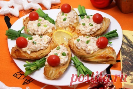 Лодочки с начинкой из тунца – Пошаговый рецепт с фото. Новогодние рецепты 2018. Вкусные рецепты с фото. Новогодние закуски