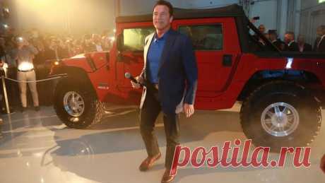 Шварценеггер переделал свой Hummer в электромобиль 
Австрийская фирма Kreisel построила для Арнольда Шварценеггера первый в мире электрический Hummer H1. Премьера машины состоялась во время церемонии открытия нового центра исследований и разработок ко…