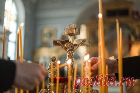 29 января - ПАНИХИДА. 

Панихида — это краткое богослужение, во время которого мы поминаем усопших и просим у Бога прощения их грехов и упокоения в Царстве Небесном.
Мы прощаемся с человеком один раз, и чин отпевания совершается только один раз, но потребность в молитве о тех, кто нам дорог, остается на всю жизнь.
Именно для этого служат панихиду. Это богослужение имеет утешительное содержание для нас, живущих здесь, а для умерших — духовную пользу.
Панихида может быть отс...