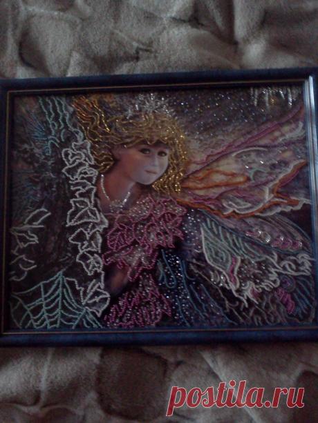 Картина вышитая чешским бисером-ручная работа-шелкография- Новогодняя Снежная фея исполняющая желания.