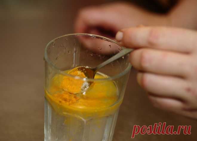 Секретный рецепт эликсира здоровья! Пью каждое утро, бока и живот уходят, кожа и волосы как в молодости! О целебных свойствах специй знают многие, мы же хотим привести вам три причины почему нужно пить полезный напиток из куркумы каждый день с утра. Он оказывает великолепное воздействие на состояние кожи…