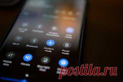 Поиск потерянных Android-смартфонов упростят. На платформе Android может появиться сервис, предназначенный для обнаружения потерянных смартфонов. Специалисты медиа изучили системный код актуального обновления Google Play и нашли в нем упоминание программы для упрощенного поиска смартфонов. Разрабатываемая сеть имеет название Find My Device Network.