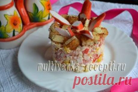 Салат Коррида с крабовыми палочками и сухариками