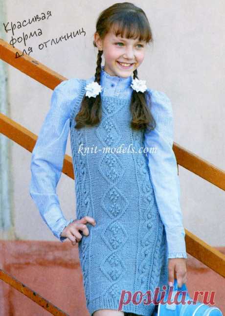 Сарафан на бретелях для школьницы