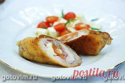 Мясные рулетики в панировке с моцареллой и помидорами. Рецепт с фото / Готовим.РУ