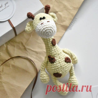 Жирафик амигуруми. Схемы и описания для вязания игрушек крючком! Бесплатный мастер-класс от Зины Журавлевой по вязанию жирафика крючком. Высота вязаной игрушки примерно 11 см. Для изготовления такого маленького жира…